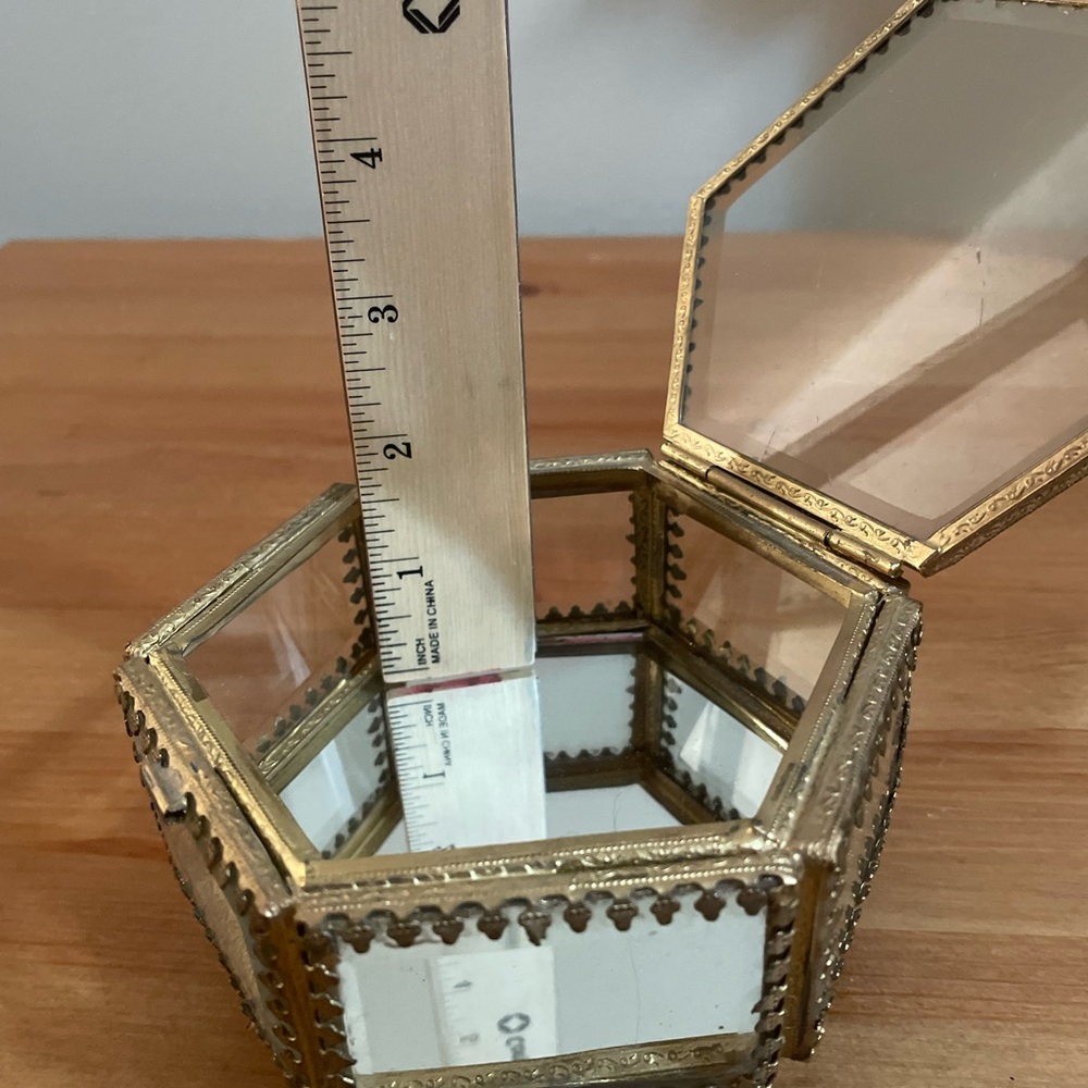 Hexagon Glass & Brass Jewelry Trinket Box - Picture 5 of 6